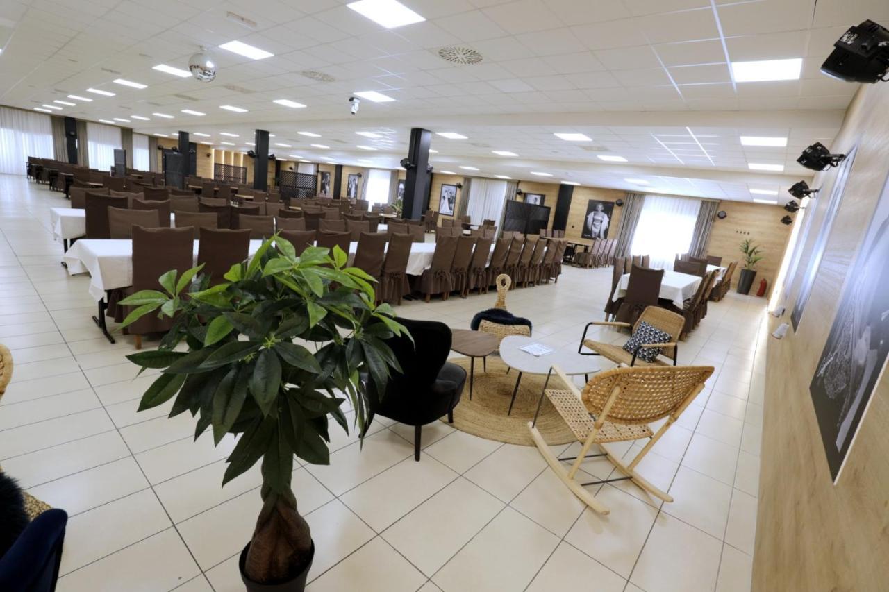 Apartments & Rooms Krizevci ภายนอก รูปภาพ