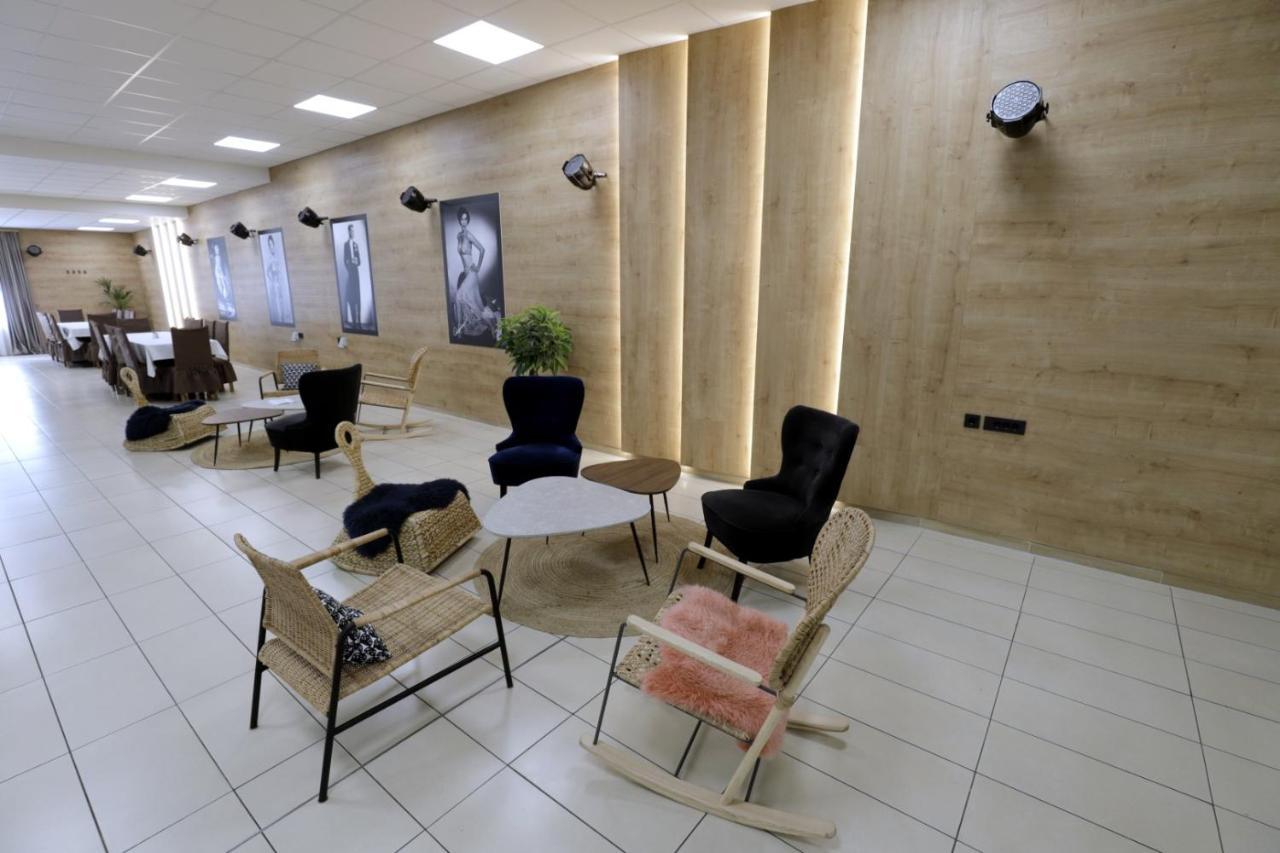 Apartments & Rooms Krizevci ภายนอก รูปภาพ