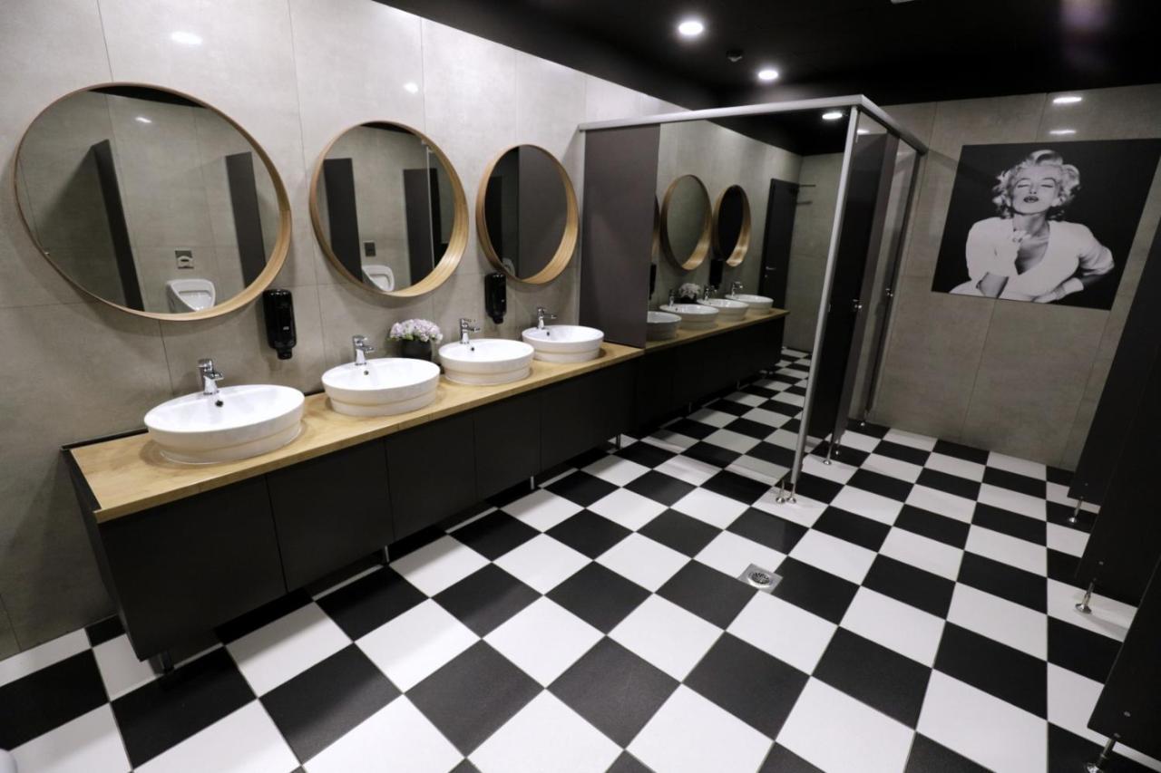 Apartments & Rooms Krizevci ภายนอก รูปภาพ
