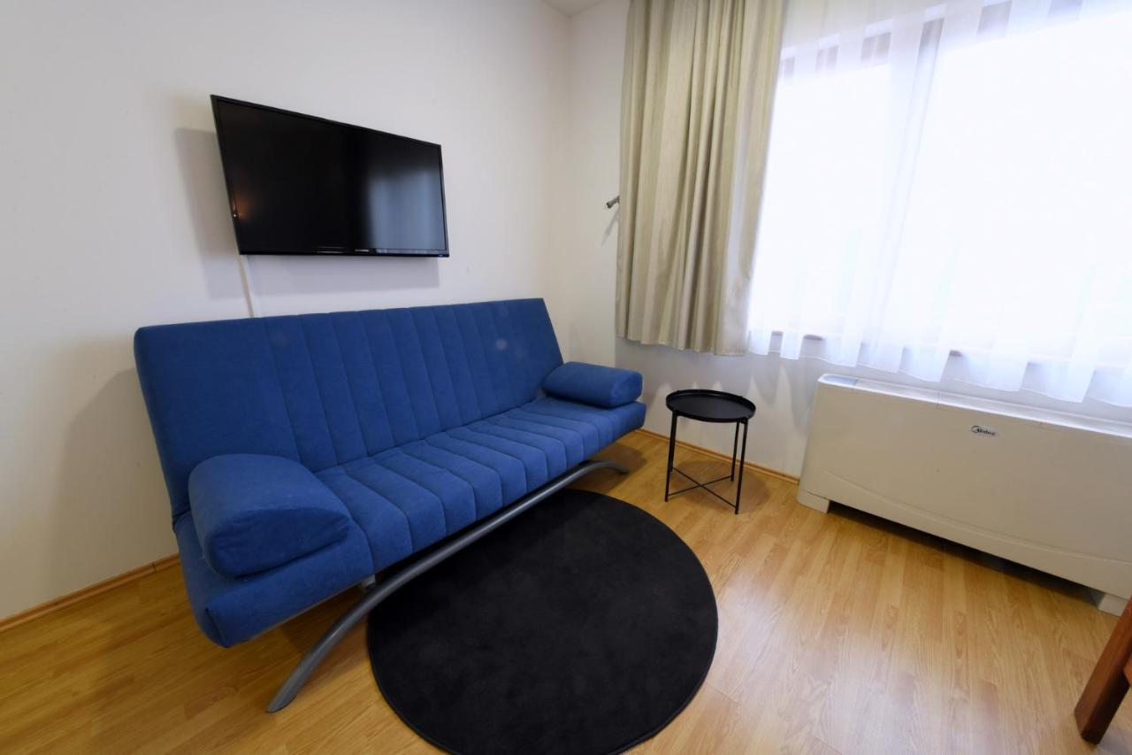 Apartments & Rooms Krizevci ภายนอก รูปภาพ