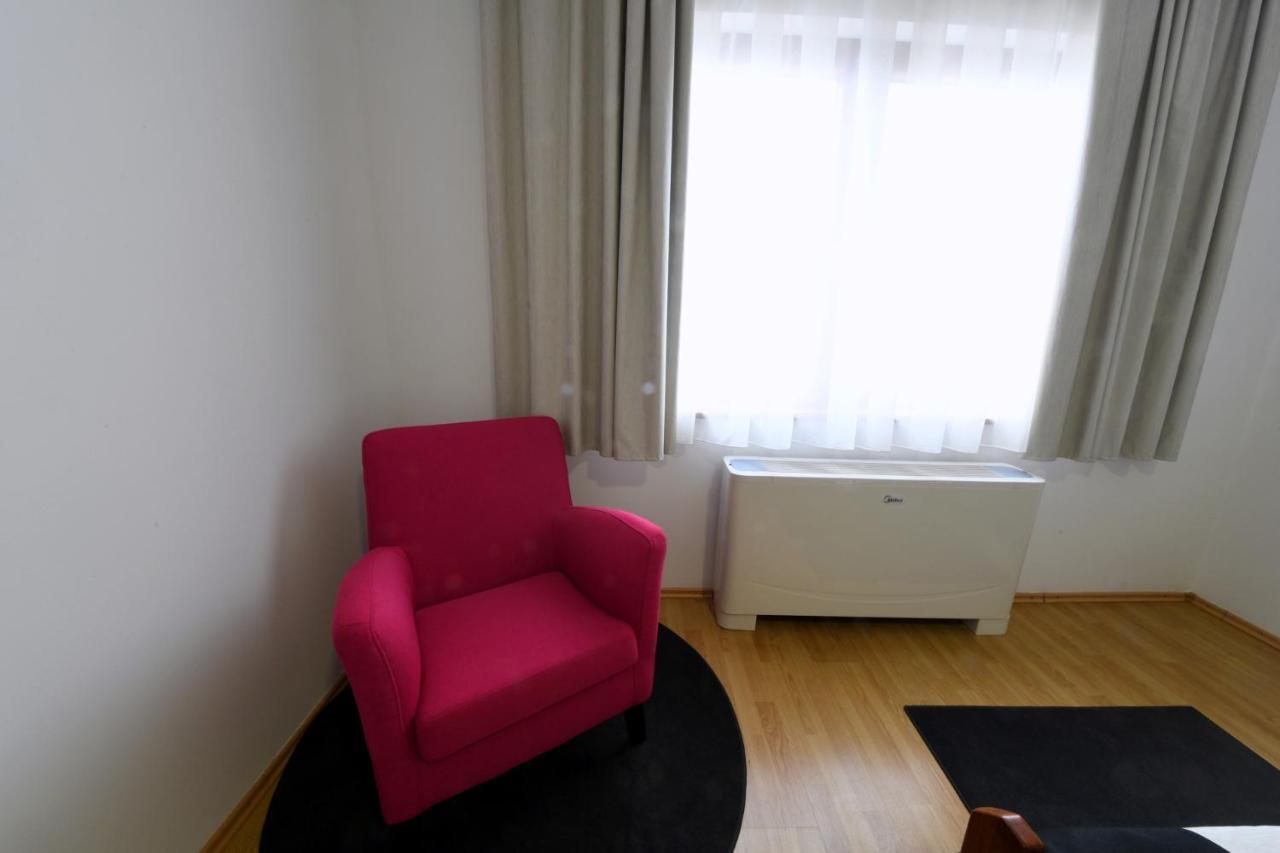 Apartments & Rooms Krizevci ภายนอก รูปภาพ