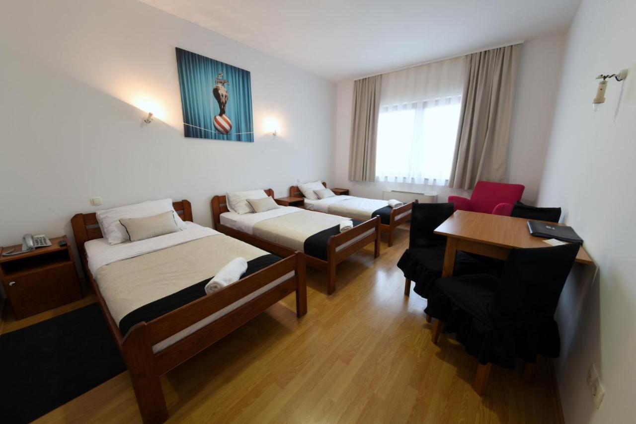 Apartments & Rooms Krizevci ภายนอก รูปภาพ